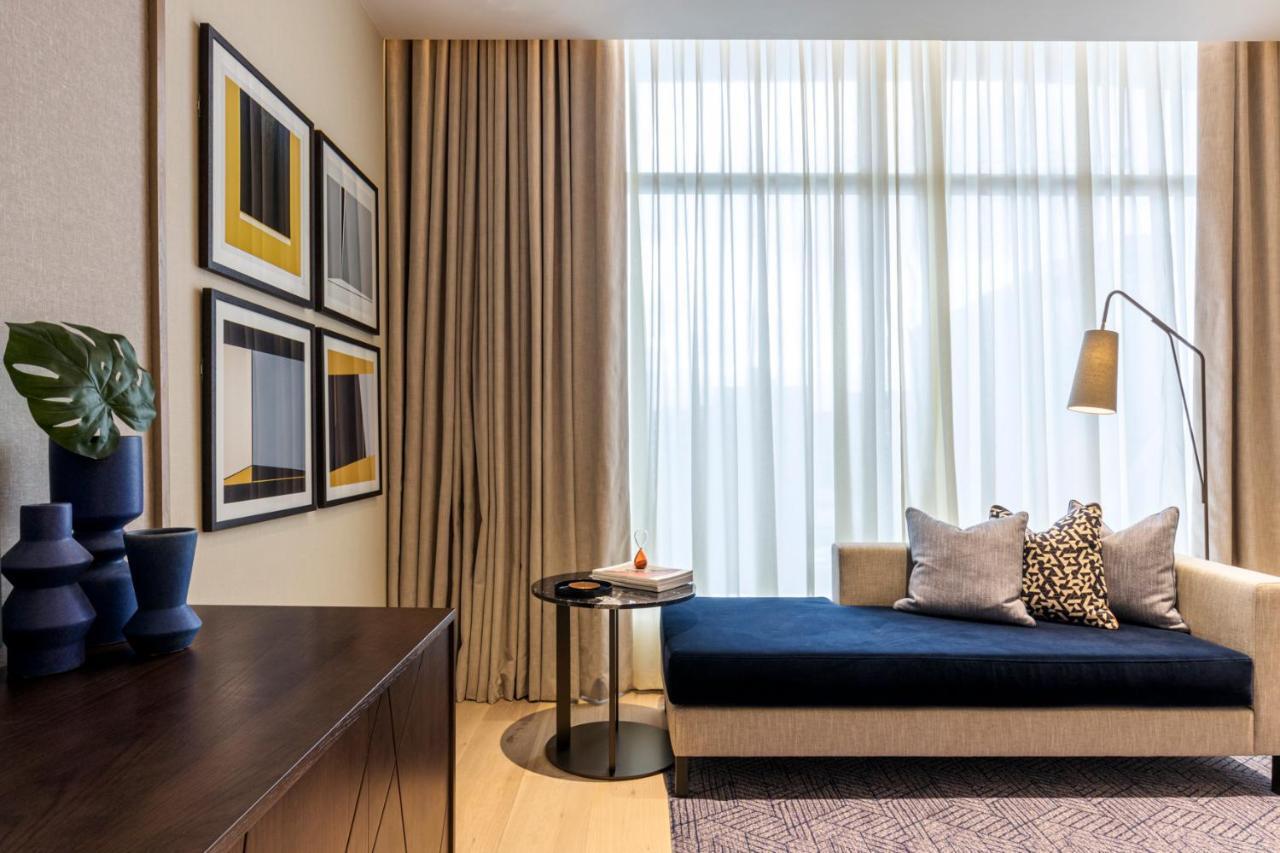 The Lowry Hotel Manchester Exterior foto A suite at the hotel